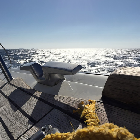 Segeln auf dem Meer